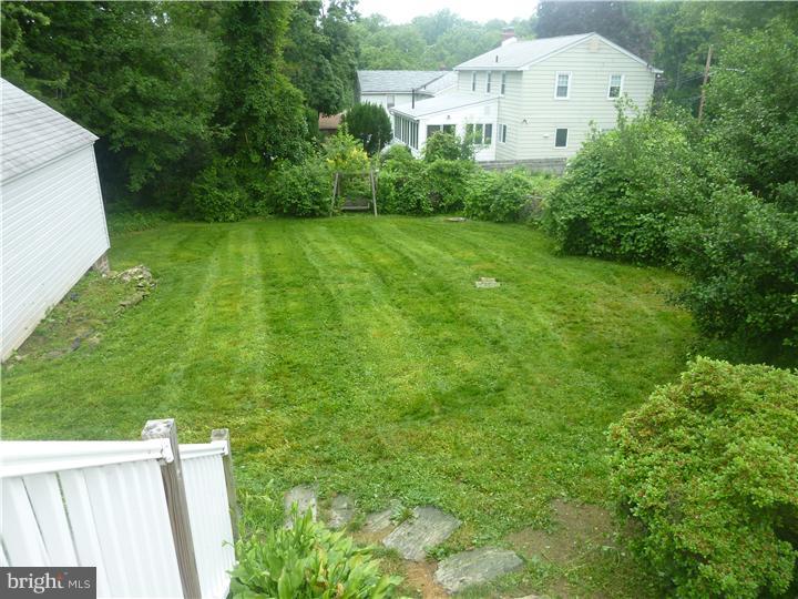1502 Steel Road Havertown, PA 19083 - Photo 23 of 24 Back Yard