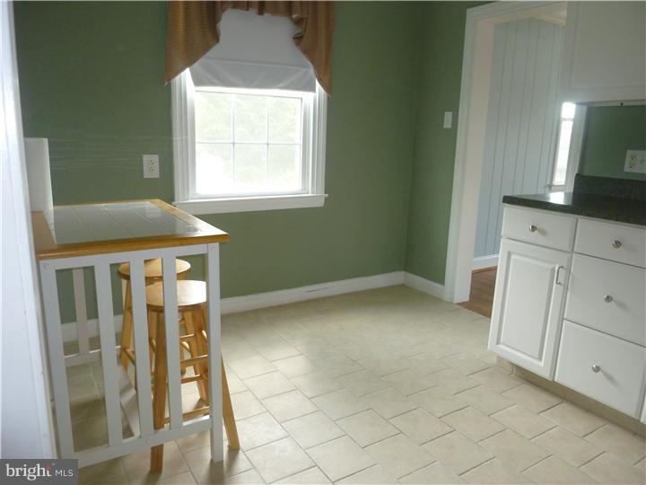1502 Steel Road Havertown, PA 19083 - Photo 7 of 24 Kitchen