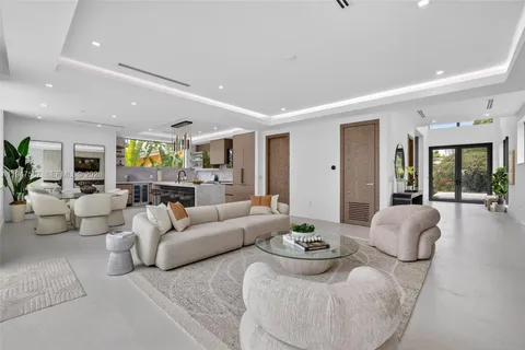 $2,499,000 | 604 Southwest 7th Street, Fort Lauderdale, FL 33315