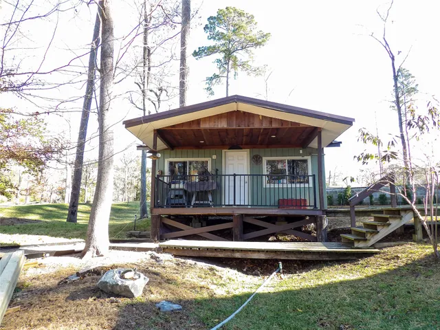 $1,099,550 | 164 Magnolia Drive, Burkeville, TX 75932