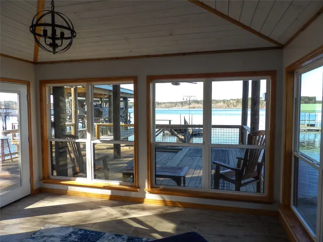 $1,099,550 | 164 Magnolia Drive, Burkeville, TX 75932