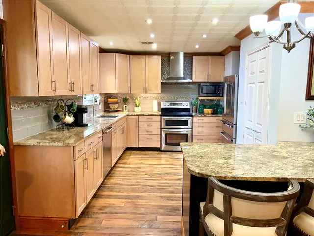 $1,099,550 | 164 Magnolia Drive, Burkeville, TX 75932