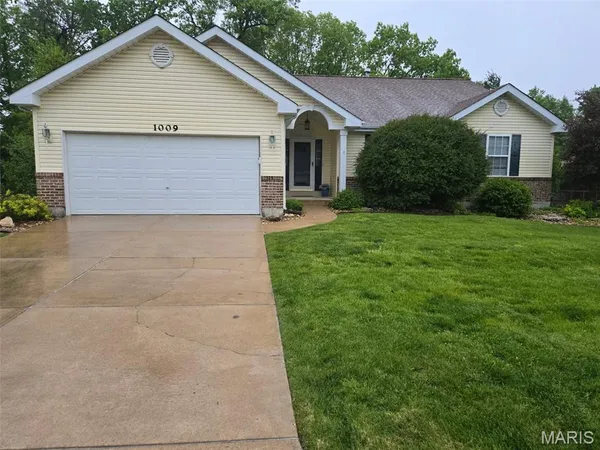 $446,000 | 1009 Marions Cove, Lake St. Louis, MO 63367