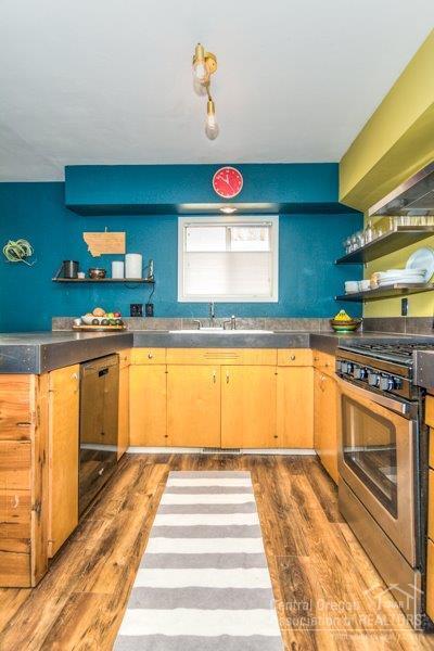 1604 Northwest Awbrey Road Bend, OR 97703 - Photo 10 of 25 Additional Photo