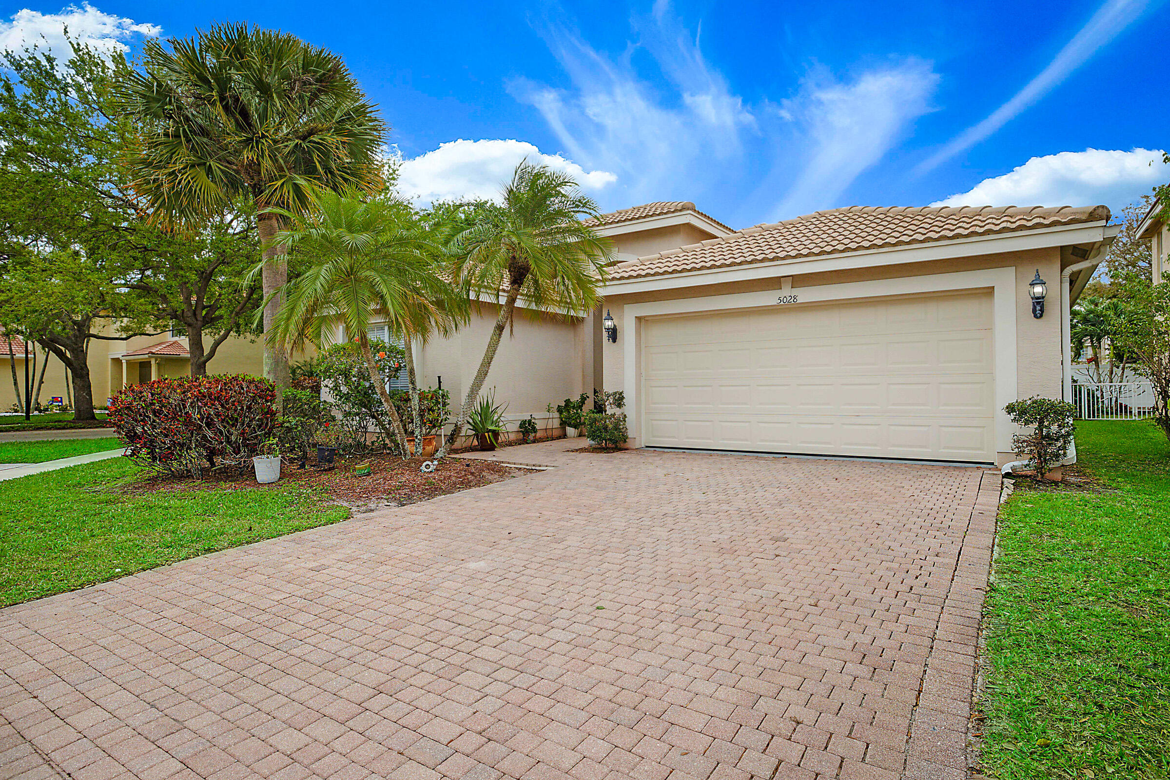 5028 Solar Point Drive Greenacres, FL 33463 - Photo 4 of 32 5028 Solar Point Drive-36