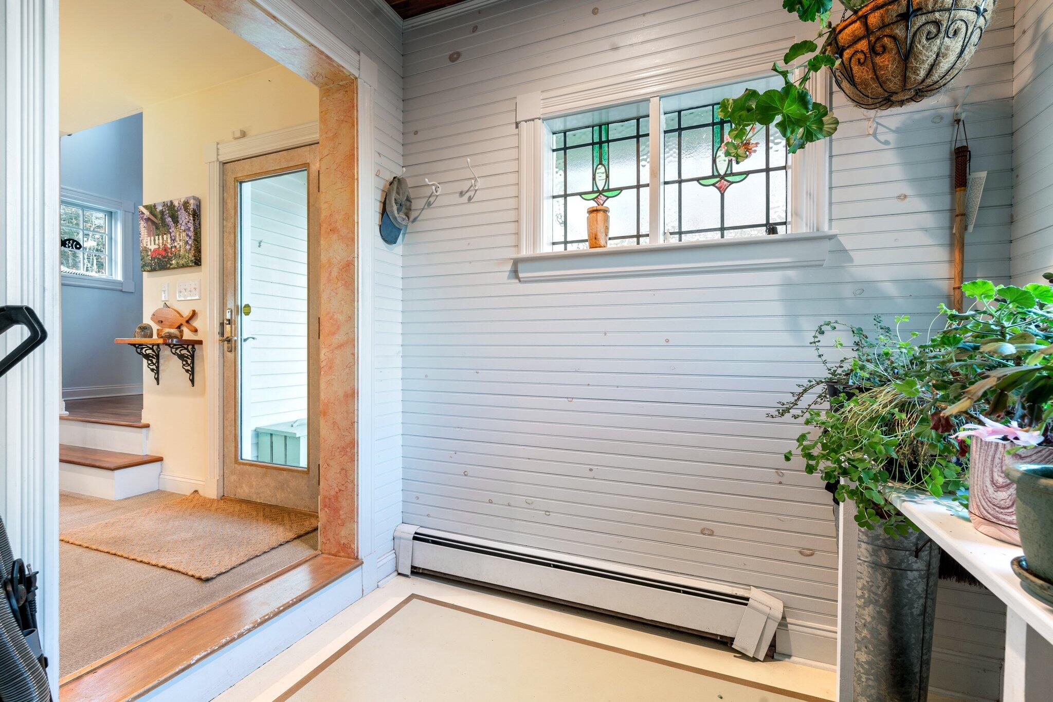 245 Mills Road Newcastle, ME 04553 - Photo 18 of 66 Step down mudroom