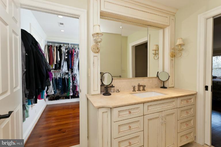16116 Carroll Road Monkton, MD 21111 - Photo 22 of 30 Her Masterbath