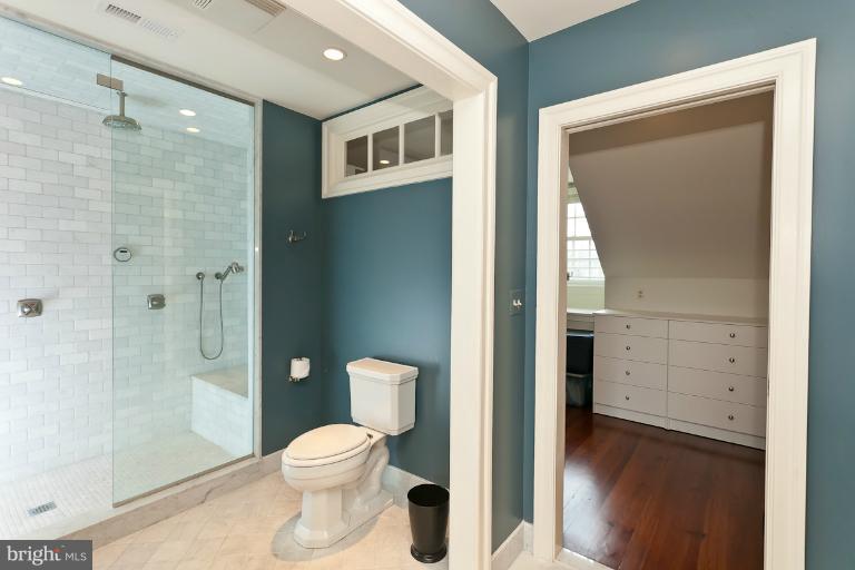 16116 Carroll Road Monkton, MD 21111 - Photo 23 of 30 His Masterbath