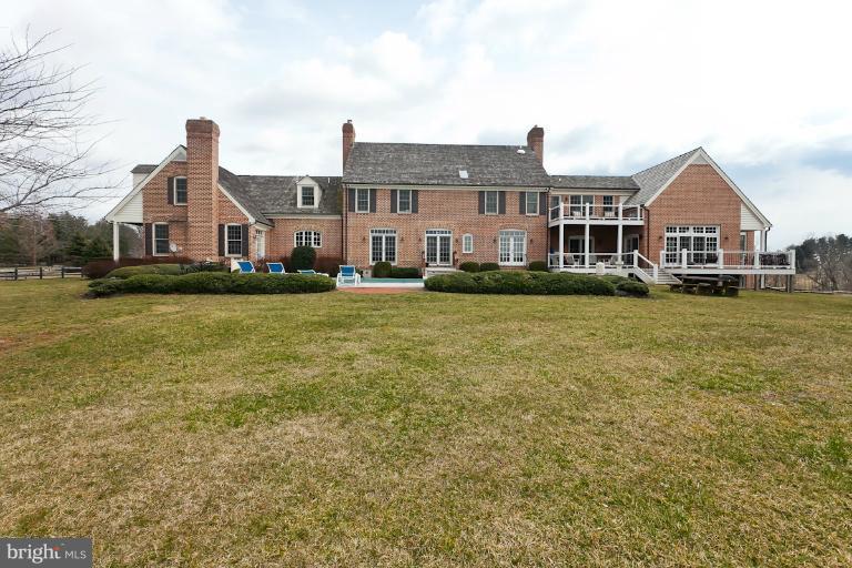 16116 Carroll Road Monkton, MD 21111 - Photo 6 of 30 Exterior (Rear)