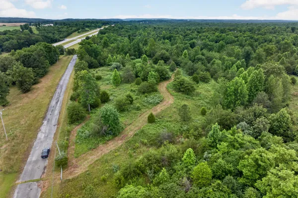 $279,998 | 27 Flatbush Lane, Spencer, TN 38585