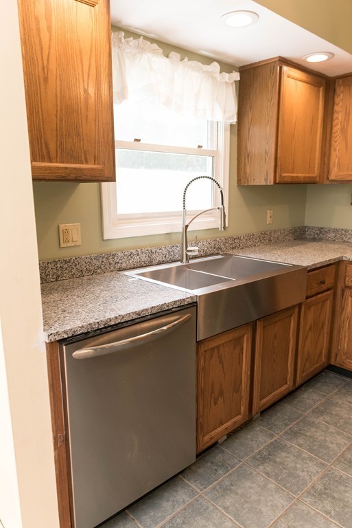 6 Natty Brook Road, Unit 6 Hubbardston, MA 01452 - Photo 10 of 34 Gallery Image 10