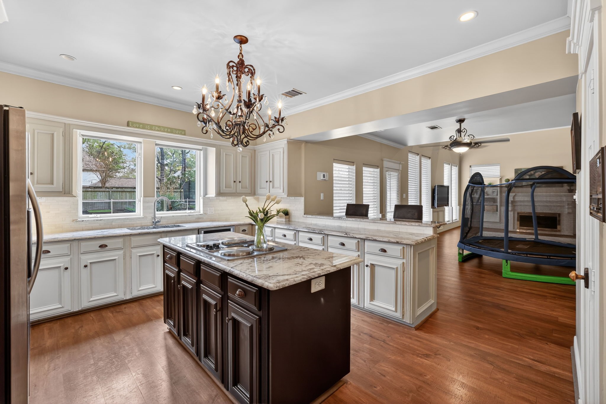 8711 Kennet Valley Road Spring, TX 77379 - Photo 8 of 37 a kitchen with a sink and stove