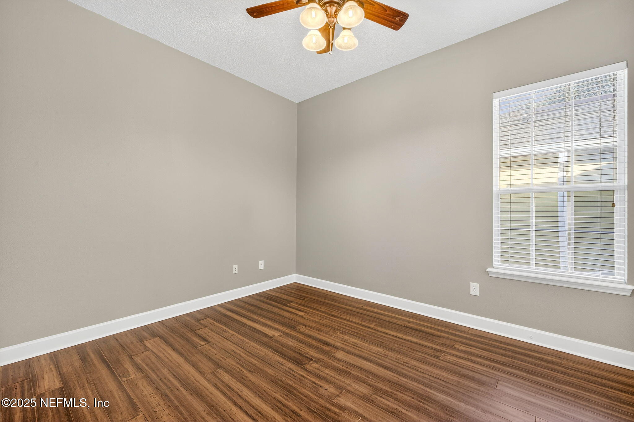 6365 Eclipse Circle Jacksonville, FL 32258 - Photo 17 of 32 20-Guest Bedroom 1 of 2