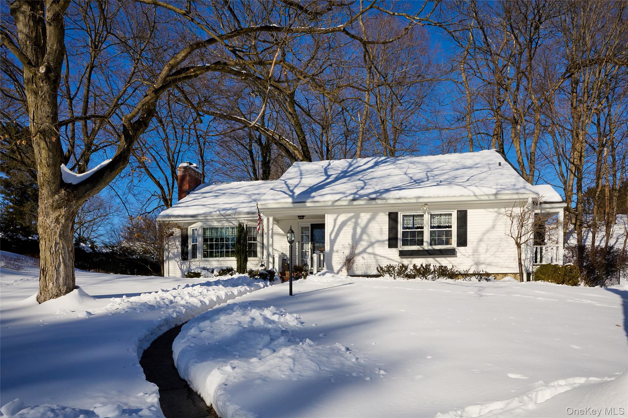 9 Rosalind Road Poughkeepsie, NY 12601 - Photo 2 of 44 Charming Cape.