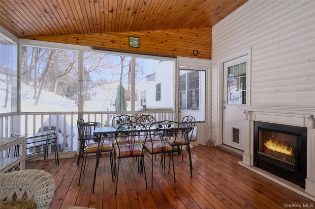 $529,000 | 9 Rosalind Road, Poughkeepsie, NY 12601