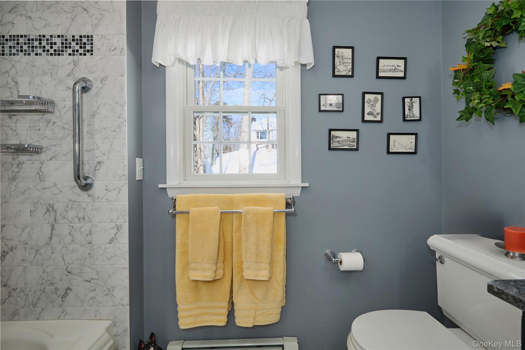 9 Rosalind Road Poughkeepsie, NY 12601 - Photo 39 of 44 Second floor full bathroom