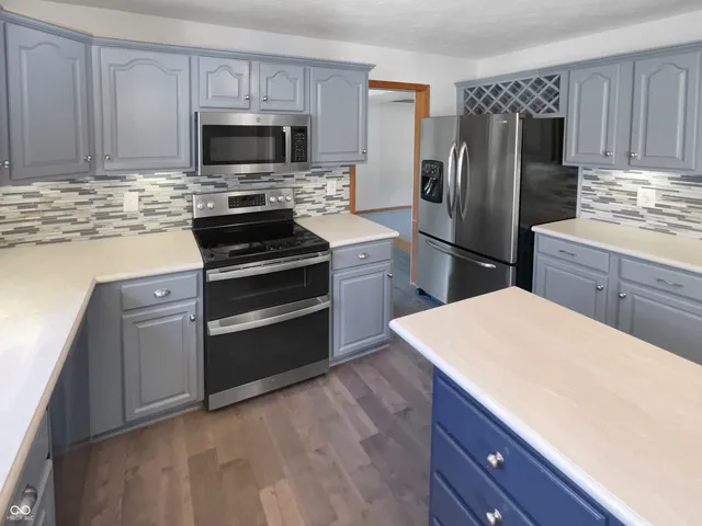 $523,000 | 8259 Hampton Circle West, Indianapolis, IN 46256