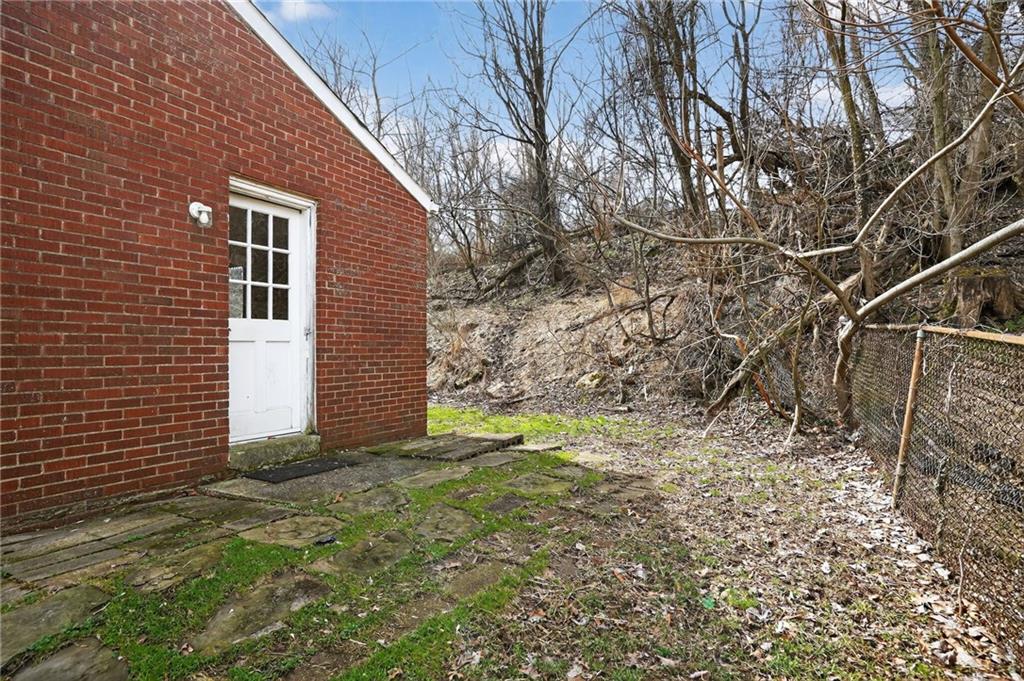 425 Idlewood Road Pittsburgh, PA 15235 - Photo 30 of 34 Gallery Image 30