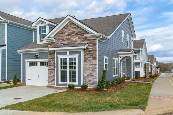 $1,950 | 500 Acton Drive, Spring Hill, TN 37174