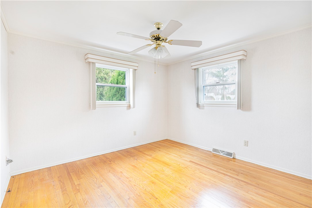 66 Bayberry Road Woonsocket, RI 02895 - Photo 17 of 32