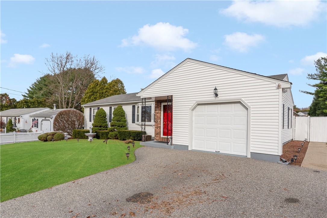 66 Bayberry Road Woonsocket, RI 02895 - Photo 2 of 32