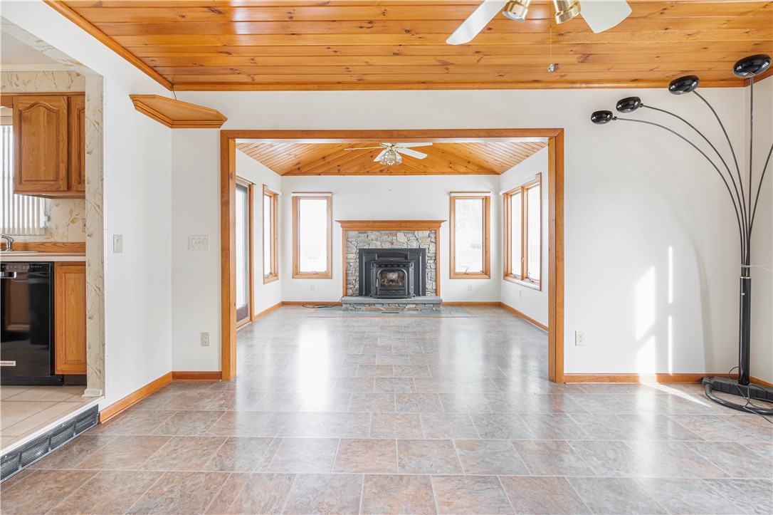 66 Bayberry Road Woonsocket, RI 02895 - Photo 8 of 32