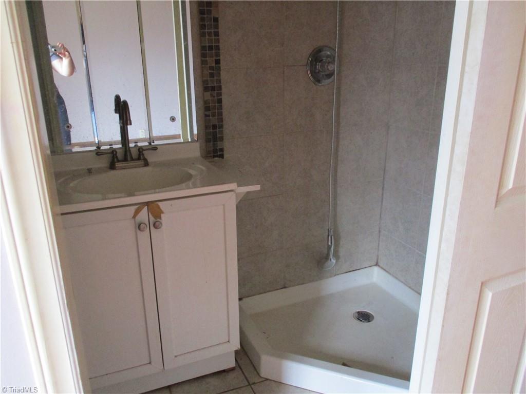 304 Welch Drive High Point, NC 27265 - Photo 11 of 13