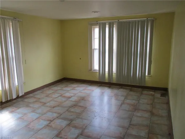 $139,900 | 304 Welch Drive, High Point, NC 27265