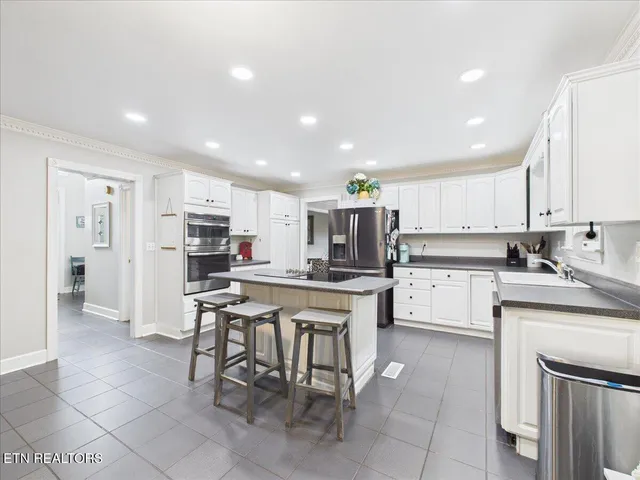 $425,000 | 170 Yorkshire Drive, Harrogate, TN 37752