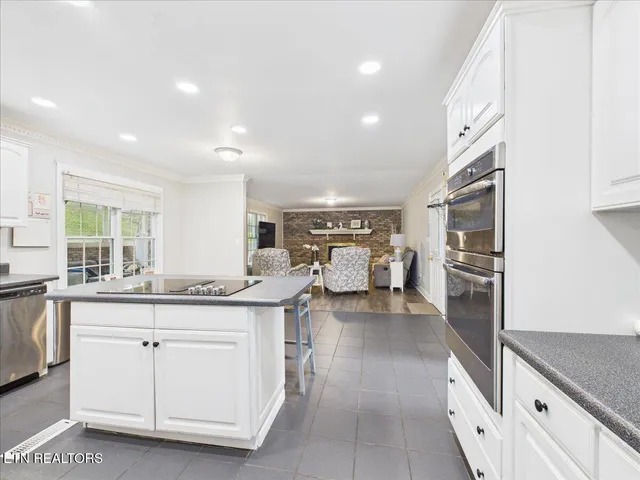 $425,000 | 170 Yorkshire Drive, Harrogate, TN 37752