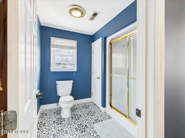 $425,000 | 170 Yorkshire Drive, Harrogate, TN 37752