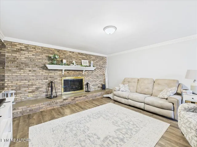 $425,000 | 170 Yorkshire Drive, Harrogate, TN 37752