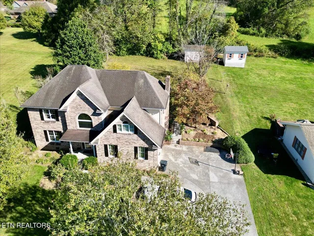 $425,000 | 170 Yorkshire Drive, Harrogate, TN 37752