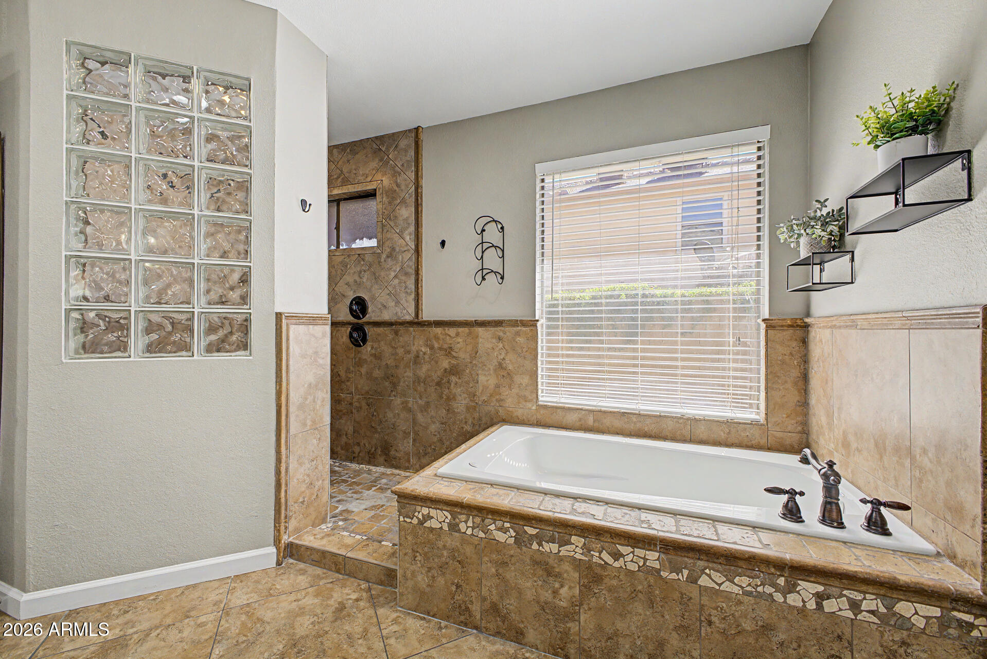 5102 East Grandview Road Scottsdale, AZ 85254 - Photo 28 of 76