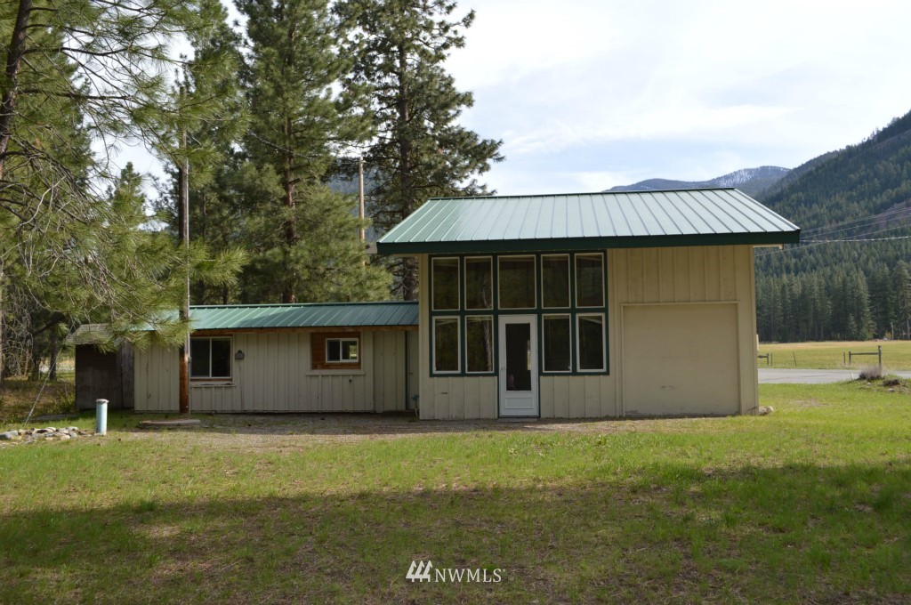 18121 State Rte 20 Winthrop, WA 98862 - Photo 1 of 20 Gallery Image 1
