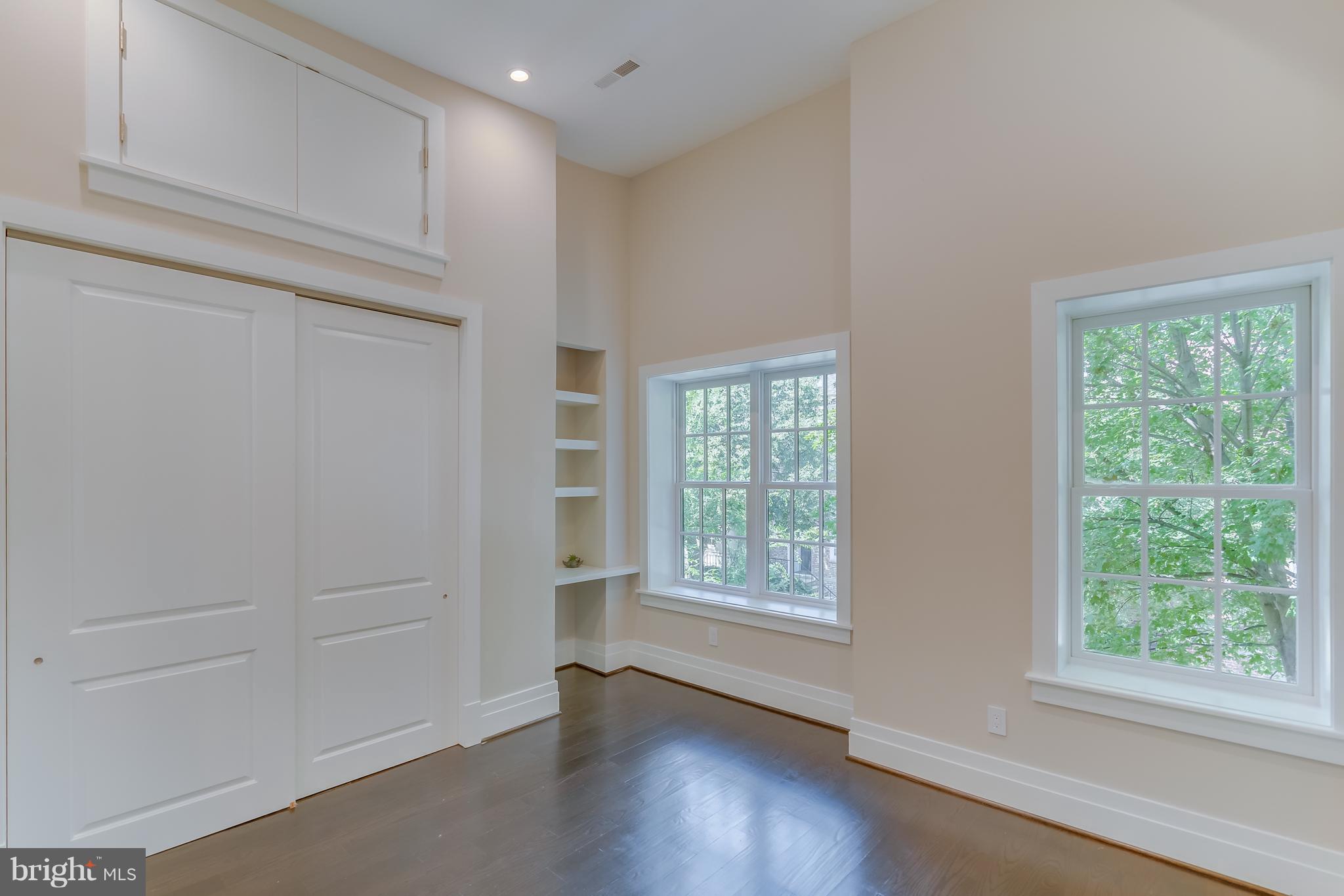 3320 Reservoir Road Northwest Washington, DC 20007 - Photo 15 of 24 Bedroom