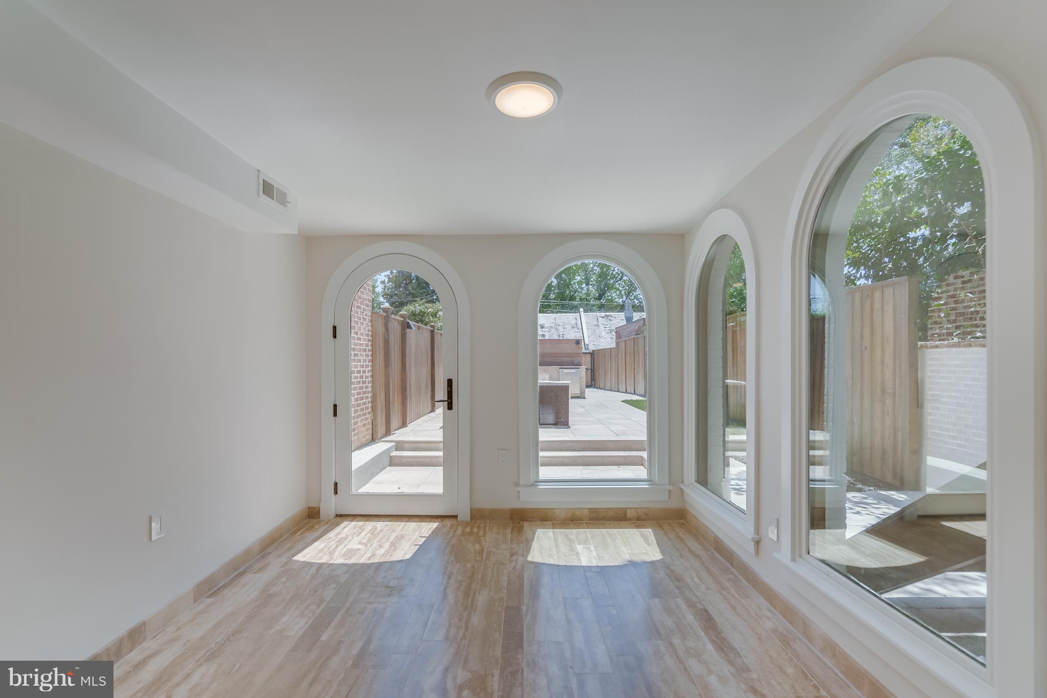 3320 Reservoir Road Northwest Washington, DC 20007 - Photo 17 of 24 Bedroom
