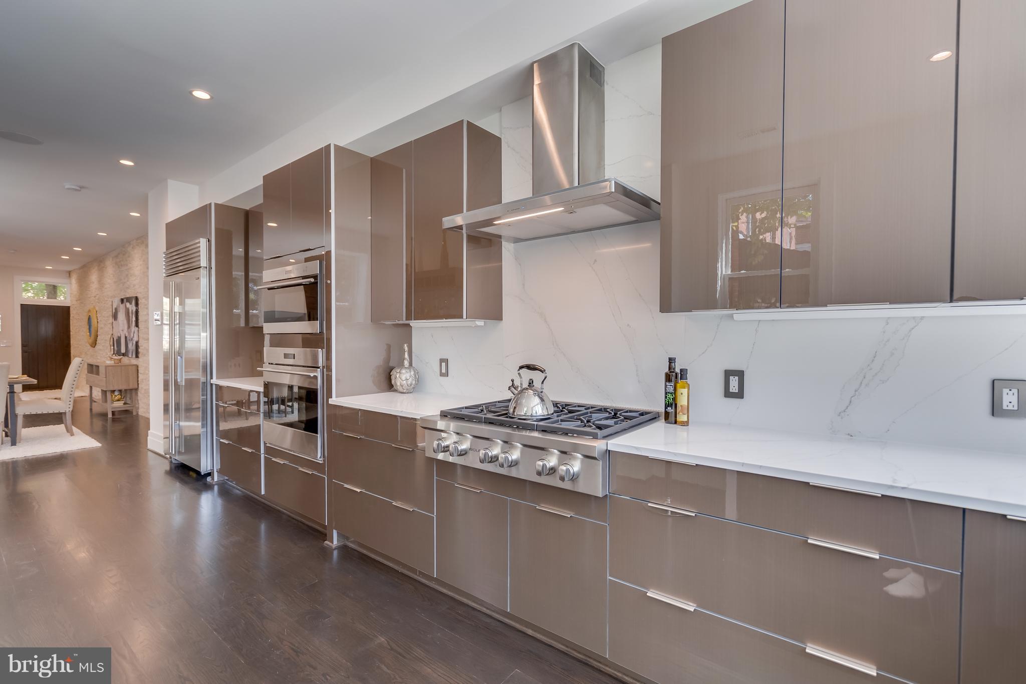 3320 Reservoir Road Northwest Washington, DC 20007 - Photo 5 of 24 Kitchen