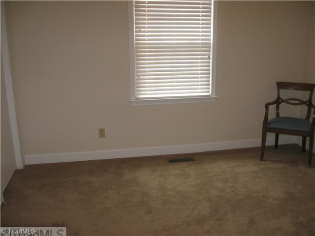 506 Barnes Road Winston-Salem, NC 27107 - Photo 10 of 14 2nd Bedroom.