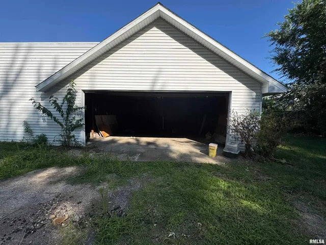$39,500 | 604 Anderson Place, Canton, IL 61520