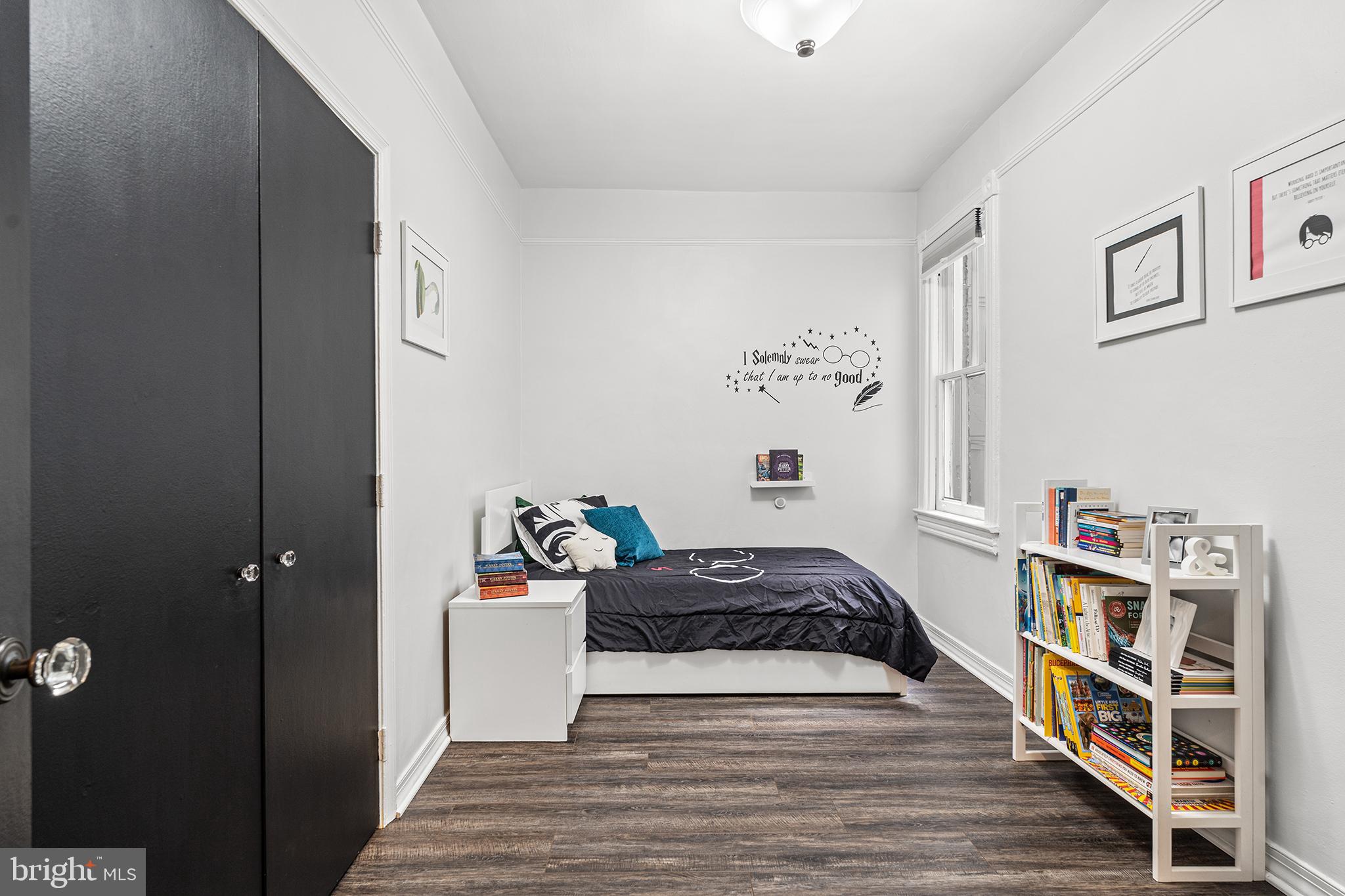 3022 R Street Northwest Washington, DC 20007 - Photo 18 of 39 2nd bedroom with tall ceilings, hardwoods