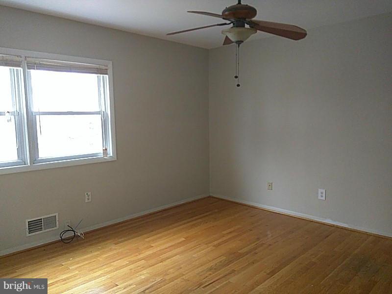 3325 Fieldview Road Baltimore, MD 21207 - Photo 18 of 30 Bedroom