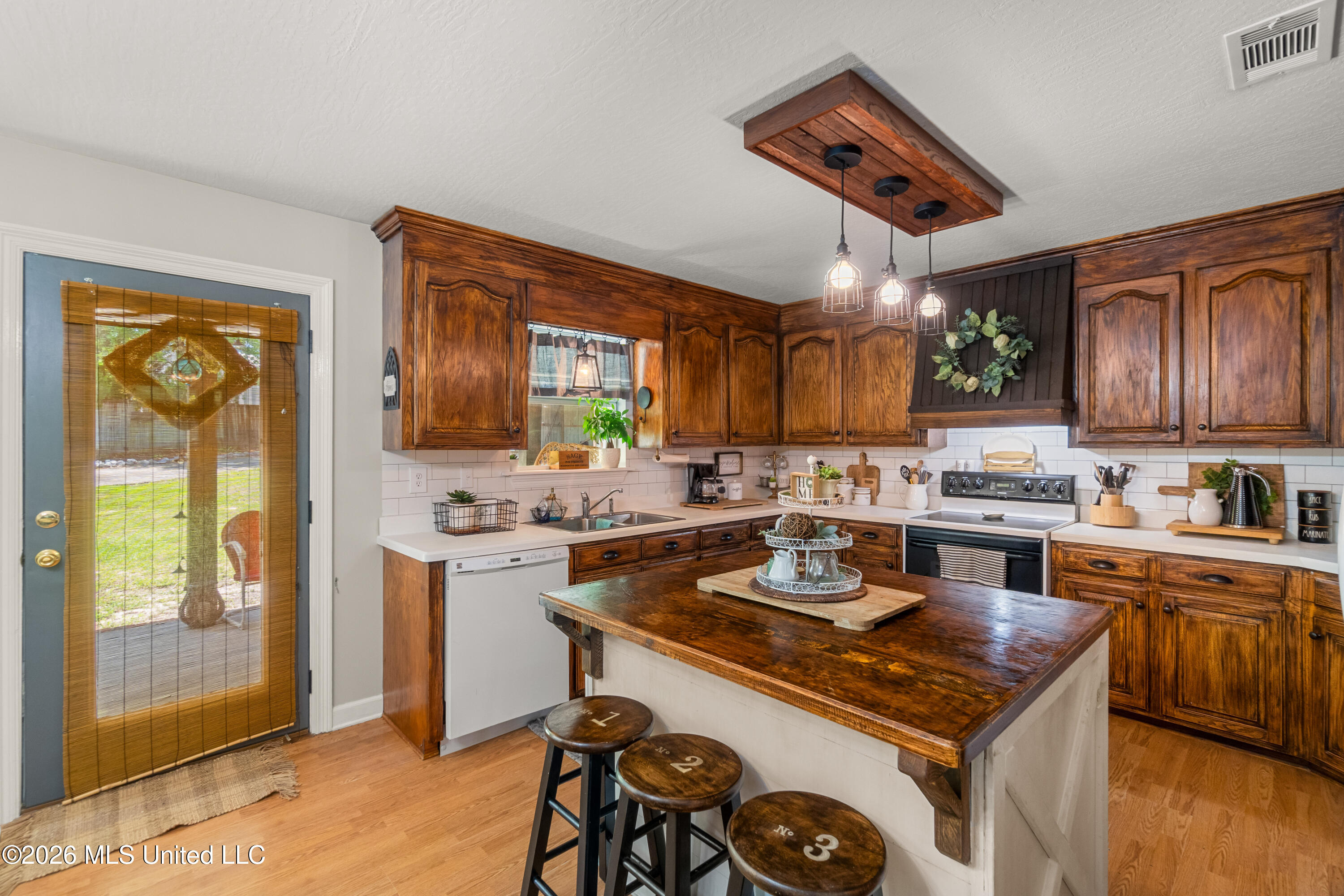 73 Pine Crest Road Purvis, MS 39475 - Photo 11 of 44 73_Pine_Crest_Road-11