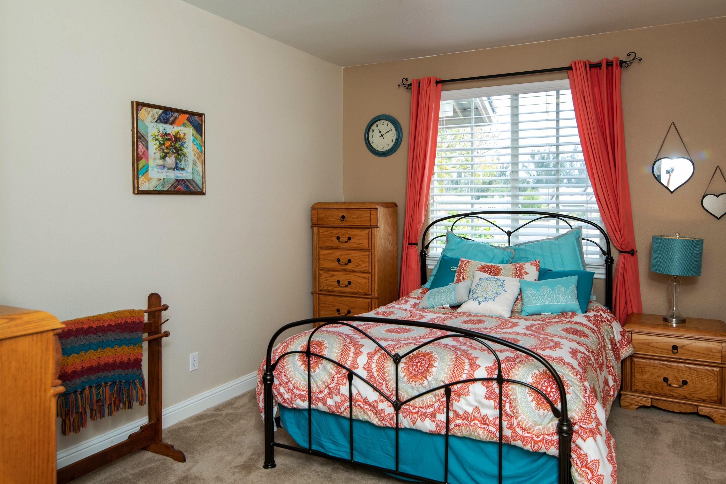 712 Tamarisk Drive Lompoc, CA 93436 - Photo 11 of 29 021_DOWNSTAIR BEDROOM