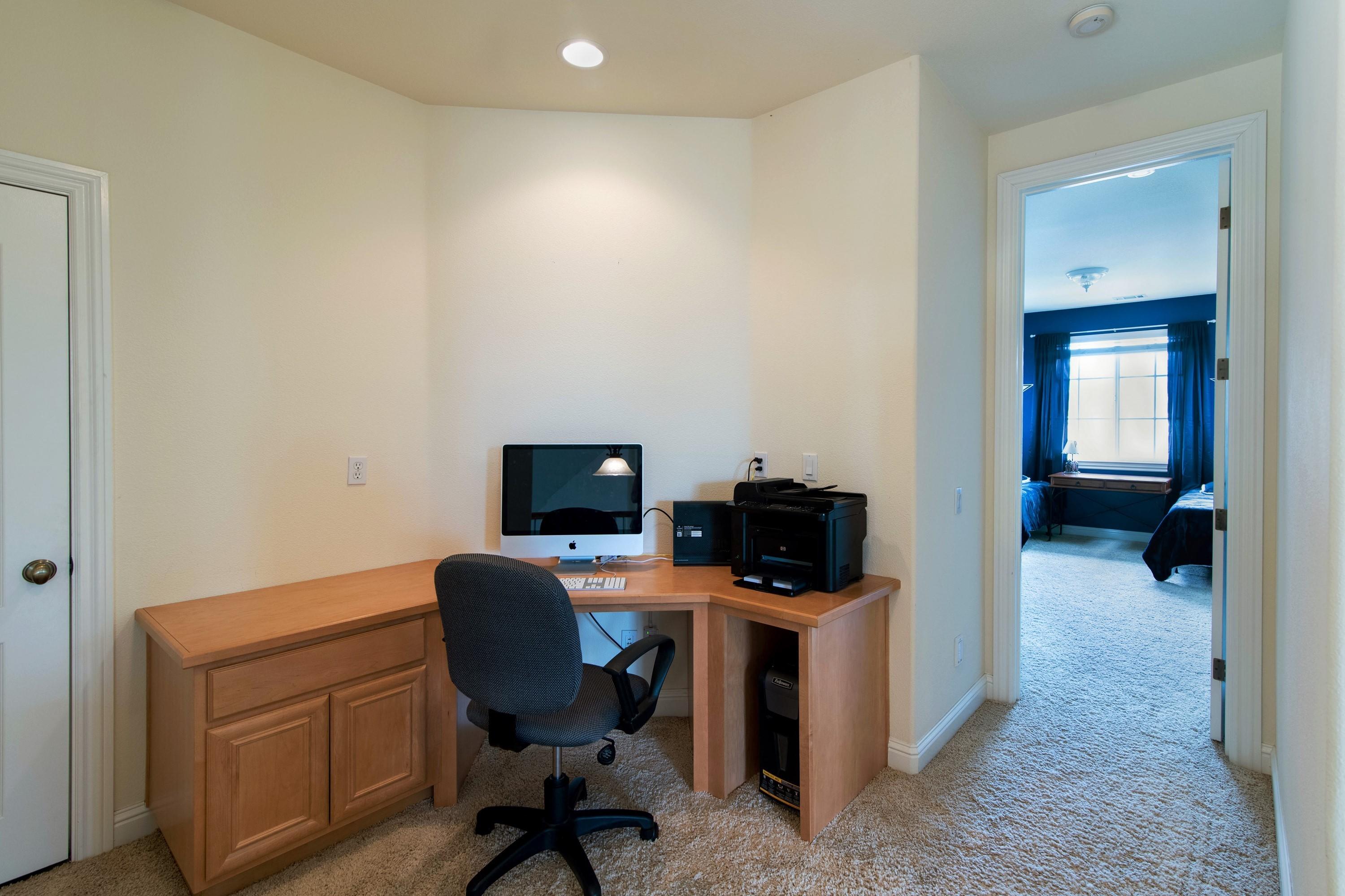 712 Tamarisk Drive Lompoc, CA 93436 - Photo 19 of 29 038_UPSTAIR LANDING