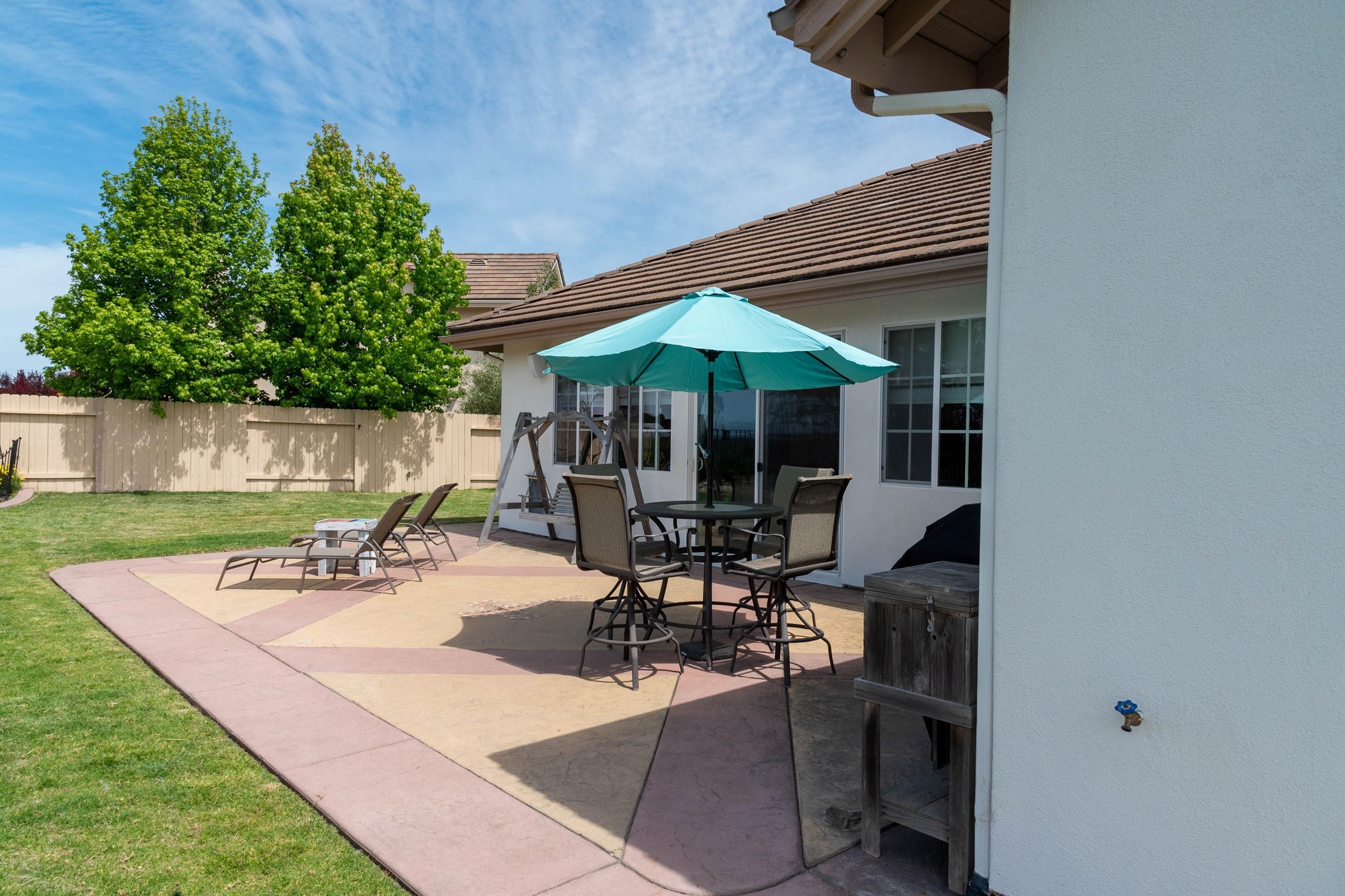 712 Tamarisk Drive Lompoc, CA 93436 - Photo 27 of 29 049_BACKYARD