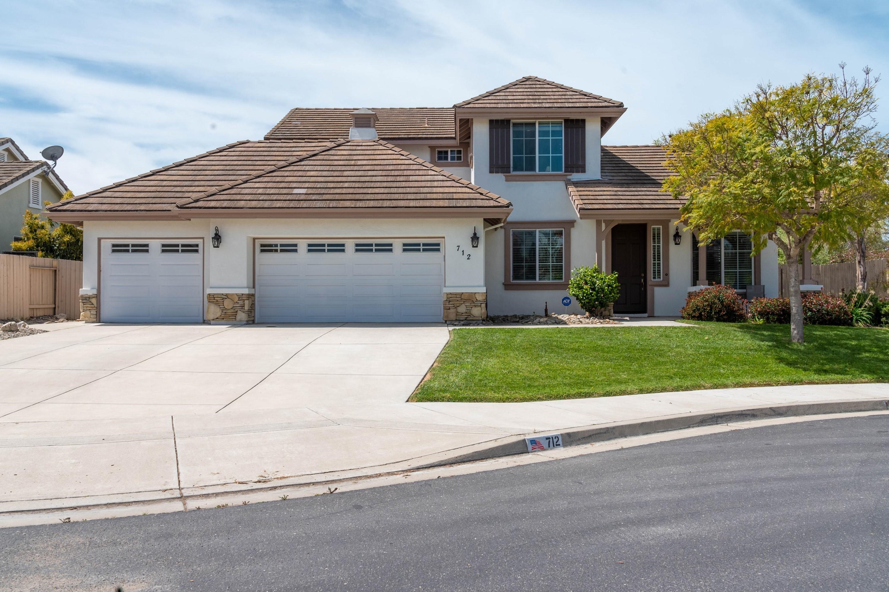 712 Tamarisk Drive Lompoc, CA 93436 - Photo 3 of 29 006_FRONT