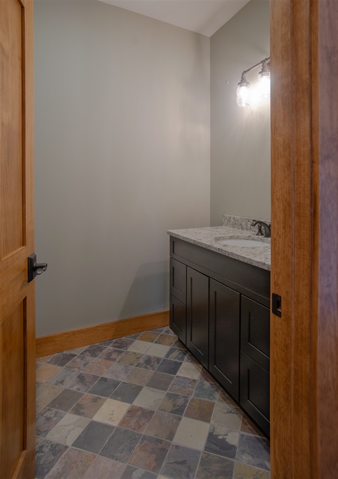 94 Look Road Wilmington, VT 05363 - Photo 18 of 40 Gallery Image 18