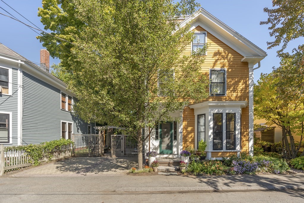 5 Pleasant Place, Cambridge, MA 02139 Compass