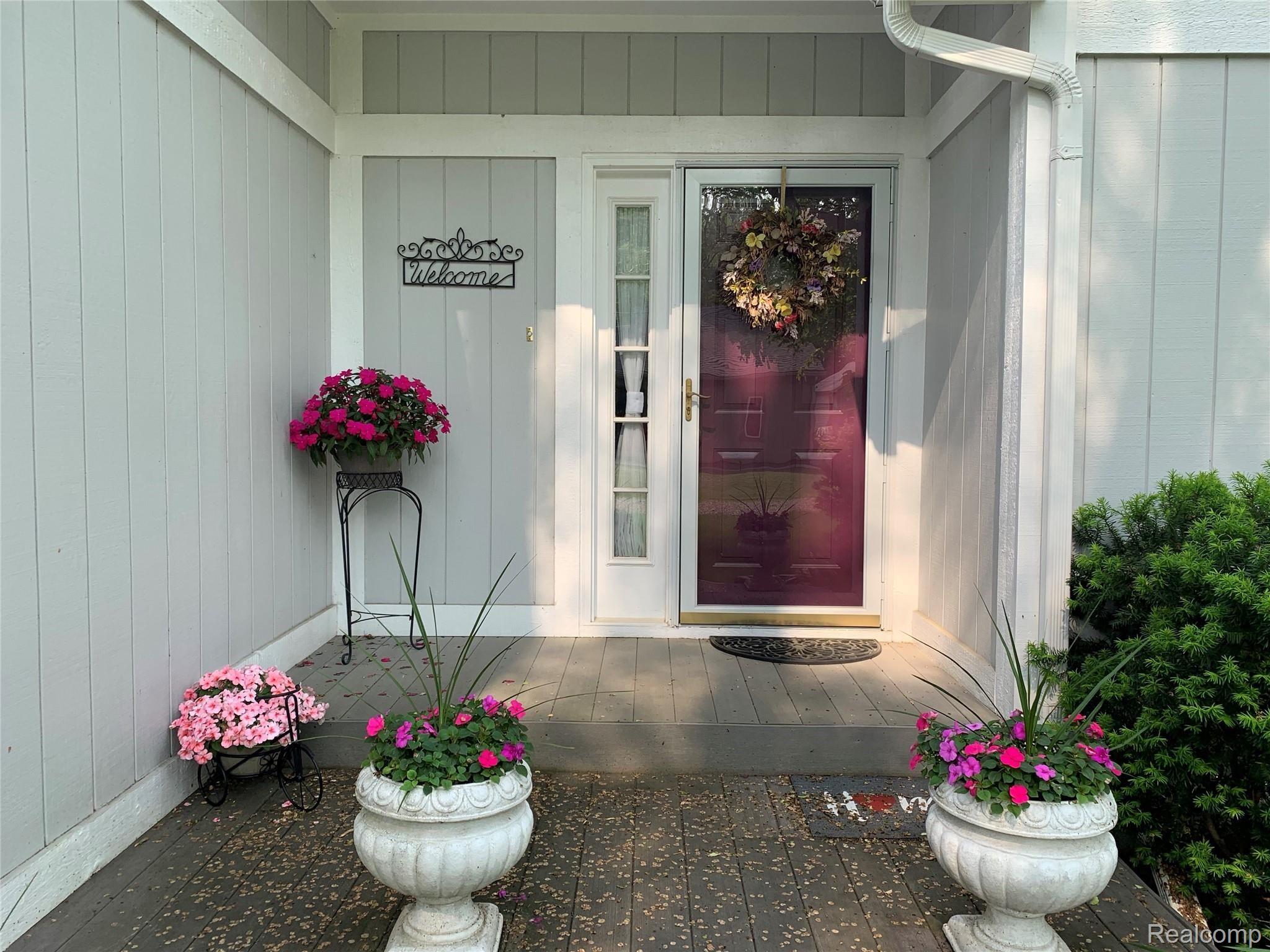 1109 Superior Street Walled Lake, MI 48390 - Photo 2 of 38 BEAUTIFUL 3 BEDROOM, 2 FULL BATH RANCH
